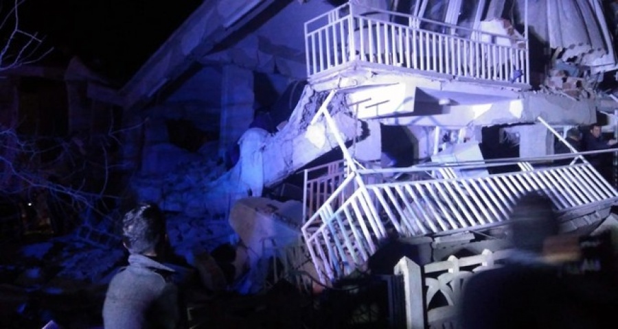 Στους 38 οι νεκροί από τον σεισμό στην Αν. Τουρκία - Ξεπέρασαν τους 1.600 οι τραυματίες, τέλος στην επιχείρηση διάσωσης