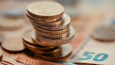 Ελληνικό Δημοσιονομικό Συμβούλιο: Ανάπτυξη έως 2,2% το 2025 με στήριξη από κατανάλωση και επενδύσεις