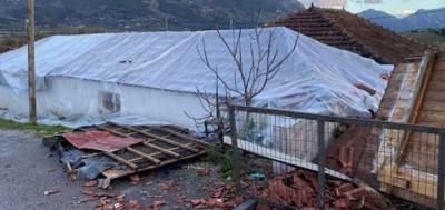 Ανεμοστρόβιλος σάρωσε την Ήπειρο – Ζημιές υπέστησαν δεκάδες σπίτια στην Παραμυθιά