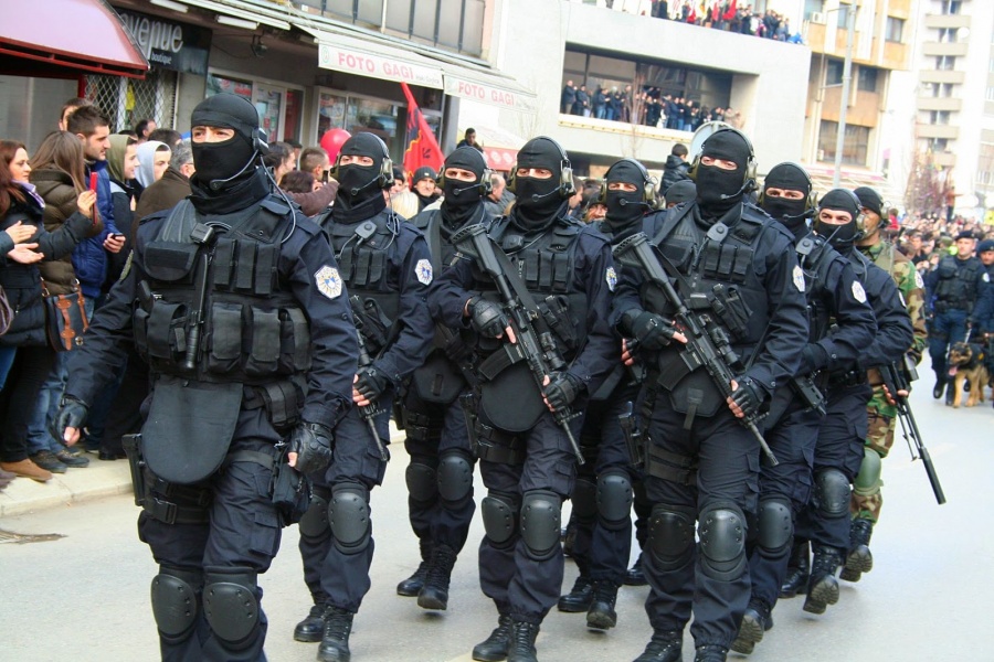 Βήμα αποκλιμάκωσης της έντασης στο Κόσοβο - Σε ετοιμότητα παραμένει ο σερβικός στρατός