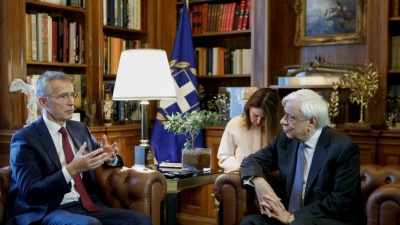 Παυλόπουλος σε Stoltenberg: Παράνομη, αυθαίρετη και επικίνδυνη η ένοπλη επέμβαση της Τουρκίας