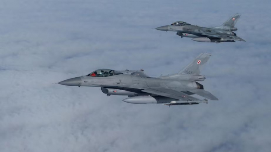 Καταπέλτης το Politico για το ΝΑΤΟ: Τα ρωσικά drones ήταν από... ξύλο και αφρολέξ... και δεν τα αναχαίτισε