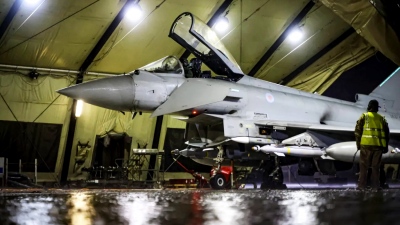 Ραγδαίες εξελίξεις: Η Βρετανία μπαίνει στον πόλεμο κατά του Ιράν - Αγωνία για αντίποινα στην Κύπρο