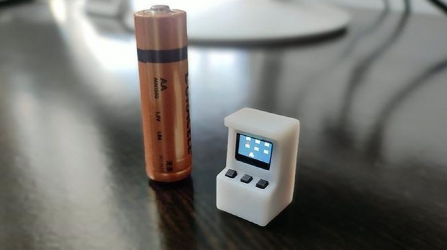 Απίστευτο κατόρθωμα - Ινδός δημιούργησε τη μικρότερη μηχανή arcade στον κόσμο