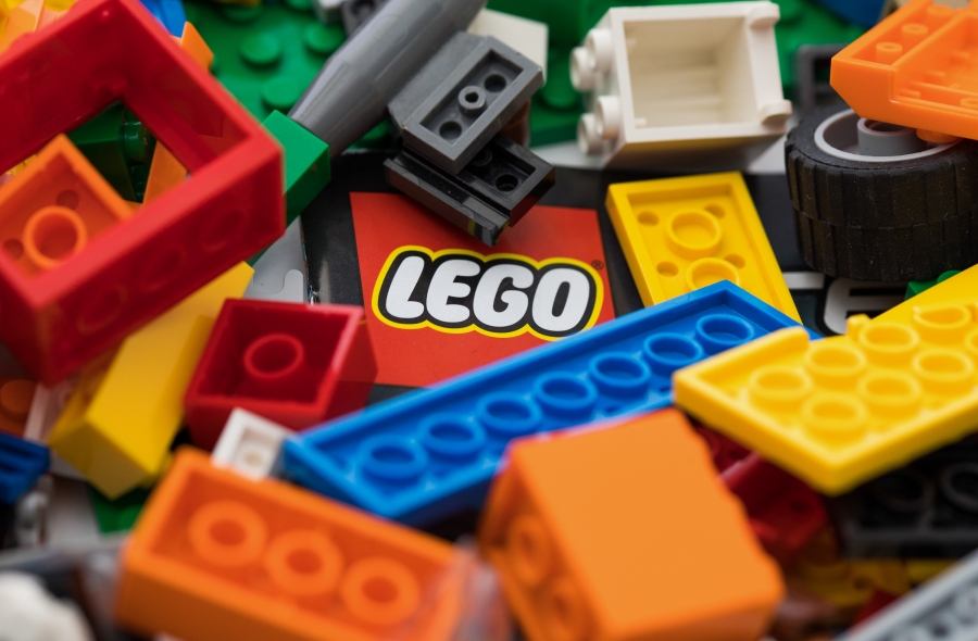 Μετά από μια εξαιρετική χρονιά, η Lego δίνει bonus και άδεια στους εργαζομένους της