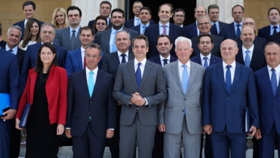 Μπαϊράκι Γιαννάκου - Κεφαλογιάννη: Προάγγελος νέων ρηγμάτων ή προμηνύεται ανασχηματισμός;