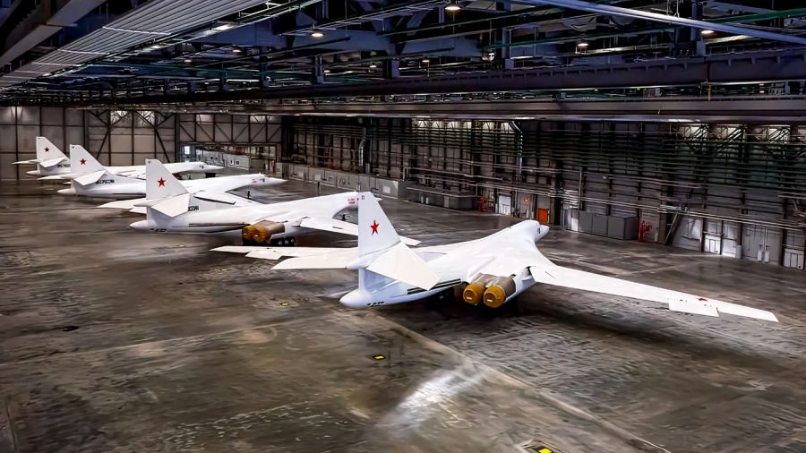 Η Ρωσία ετοιμάζει κάτι μεγαλειώδες - Το στρατηγικό βομβαρδιστικό PAK DA ανοίγει τα φτερά του εντός του 2027