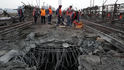 Γιατί η Ρωσία χτυπά τη Νότια Γέφυρα στο Κίεβο – Ανεστάλησαν οι παραδόσεις οπλισμού