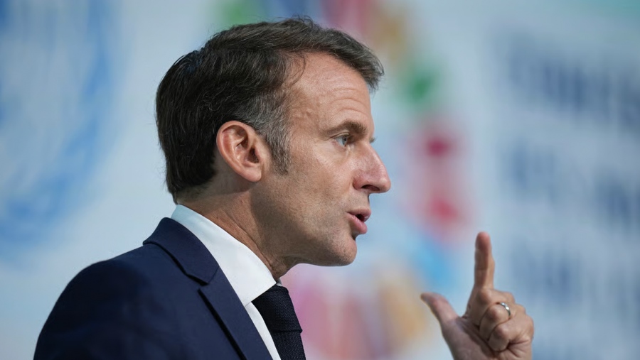 Ο Macron στοχοποιεί τα κοινωνικά δίκτυα: Φταίνε οι Ρώσοι και ο Musk για την παραπληροφόρηση και την τοξικότητα