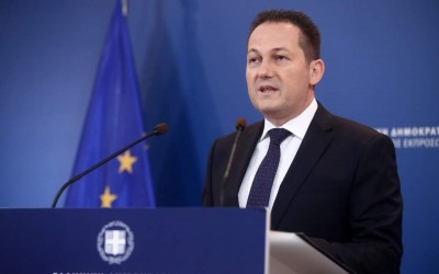 Πέτσας: Θα ληφθούν πρόσθετα μέτρα εφόσον χρειαστεί - Στο τραπέζι η απαγόρευση κυκλοφορίας από τις 9 το βράδυ