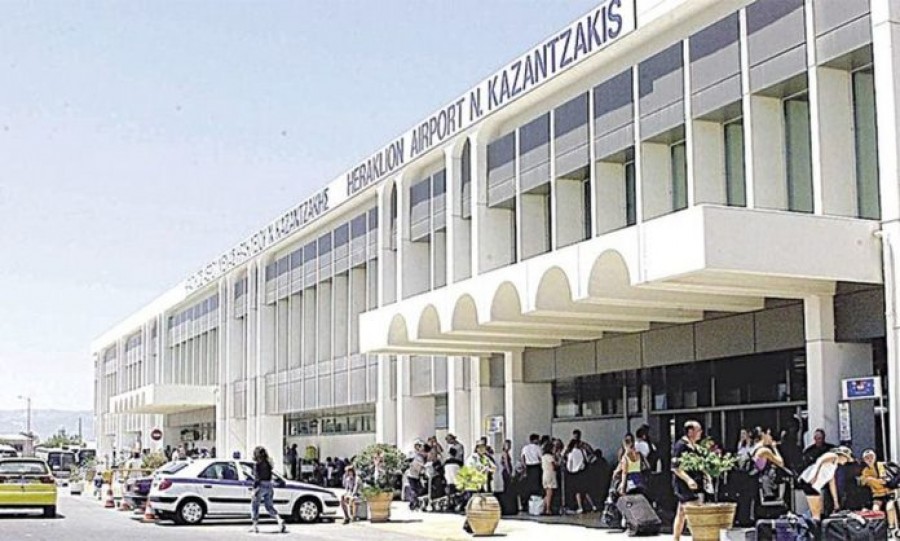 “Οχι” του Χ. Θεοχάρη στο άνοιγμα του αεροδρομίου Ηρακλείου στις 15 Ιουνίου