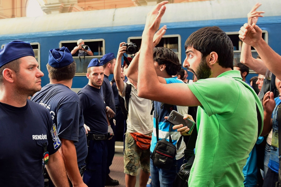 Η Αυστρία ξεκίνησε τις απελάσεις Σύρων εγκληματιών - Τέλος η ειδική προστασία, 100.000 ανθρώπους θα επιστρέψει στην πατρίδα τους