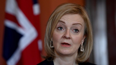 Truss (ΥΠΕΞ Μ. Βρετανίας): Ερευνούμε τις καταγγελίες για χρήση χημικών από τους Ρώσους στη Μαριούπολη