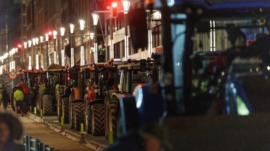 Τρόμαξε η ΕΕ από την οργή των αγροτών - Μετατίθεται για τον Ιανουάριο η «υπογραφή» της εμπορικής συμφωνίας Mercosur