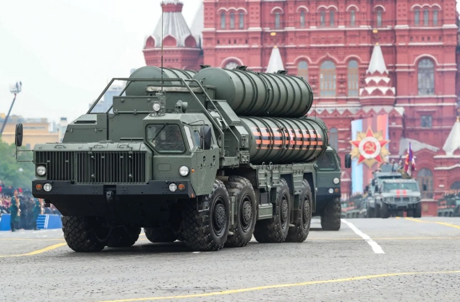 Κίνα και Ινδία τροφοδοτούν τη  ρωσική πολεμική μηχανή – Πώς παρακάμπτουν τις κυρώσεις