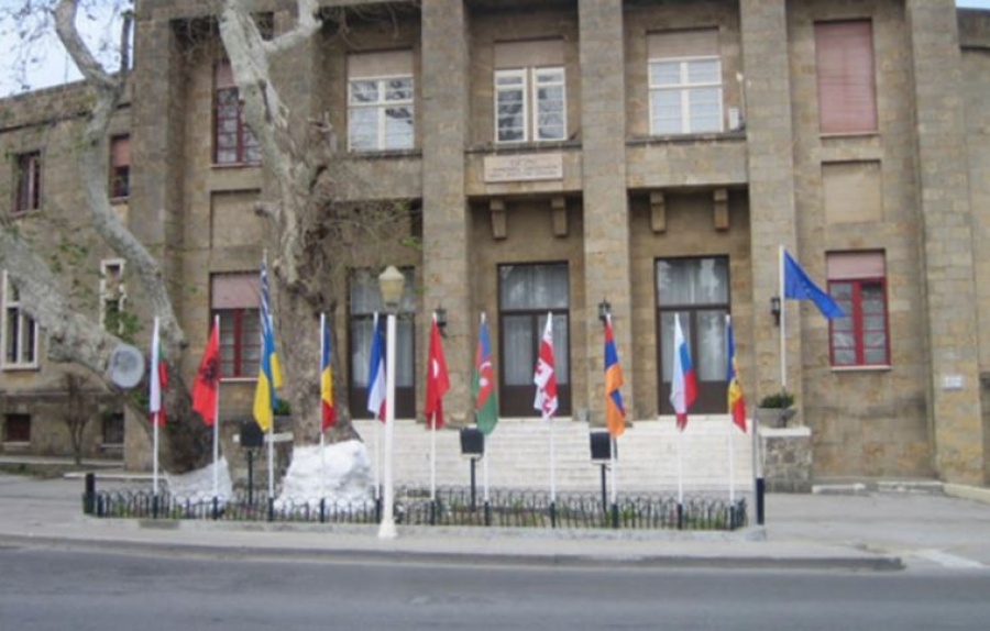 Αναστέλλεται η λειτουργία των σχολών εκπαίδευσης του υπουργείου Τουρισμού