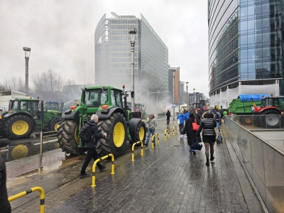 Απόβαση αγροτών στις Βρυξέλλες στις 4 Ιουνίου – Οι σχέσεις με την ακροδεξιά και οι φόβοι της ΕΕ