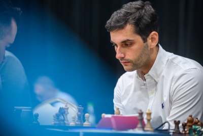 Θρίαμβος για το ελληνικό σκάκι: Ο Νικόλας Θεοδώρου έγραψε Ιστορία – Nίκησε τον Ινδό παγκόσμιο πρωταθλητή Dommaraju