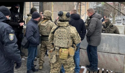 Ουκρανία – Τρεις συλλήψεις βουλευτών του Zelensky από το ΝΑΒU με την κατηγορία της δωροληψίας