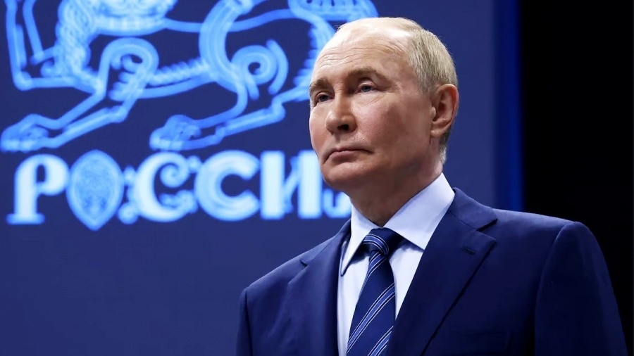 Ο Putin έφτασε στην Κίνα - Θα υπογράψει πάνω από 40 συμφωνίες με τον Xi Jinping