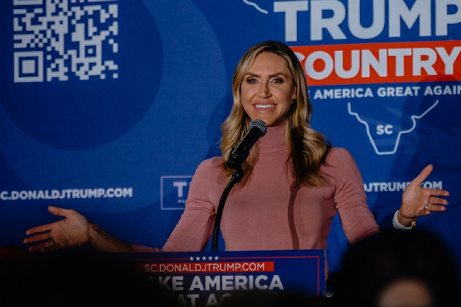 Lara Trump: Μια γροθιά οι Ρεπουμπλικάνοι, έτοιμοι για όλα τα σενάρια, στηρίζουμε τον Donald μέχρι τέλους