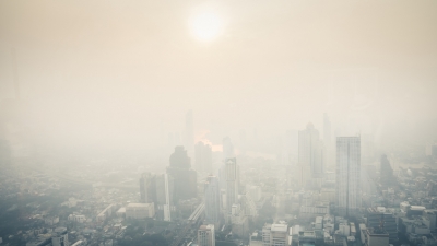 Η ατμοσφαιρική ρύπανση έστειλε στο νοσοκομείο 200.000 ανθρώπους στην Ταϊλάνδη - Τοξική ομίχλη προκαλεί χάος