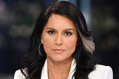 Πολιτικός σεισμός στις ΗΠΑ: Παραιτήθηκε η Tulsi Gabbard από την κορυφή των αμερικανικών μυστικών υπηρεσιών