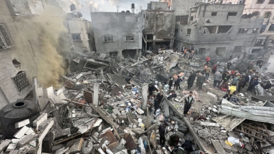 Aνελέητο σφυροκόπημα στην Γάζα από το Ισραήλ - Παλαιστίνιοι διασώστες ανέσυραν άλλα 50 πτώματα από την Jabalya