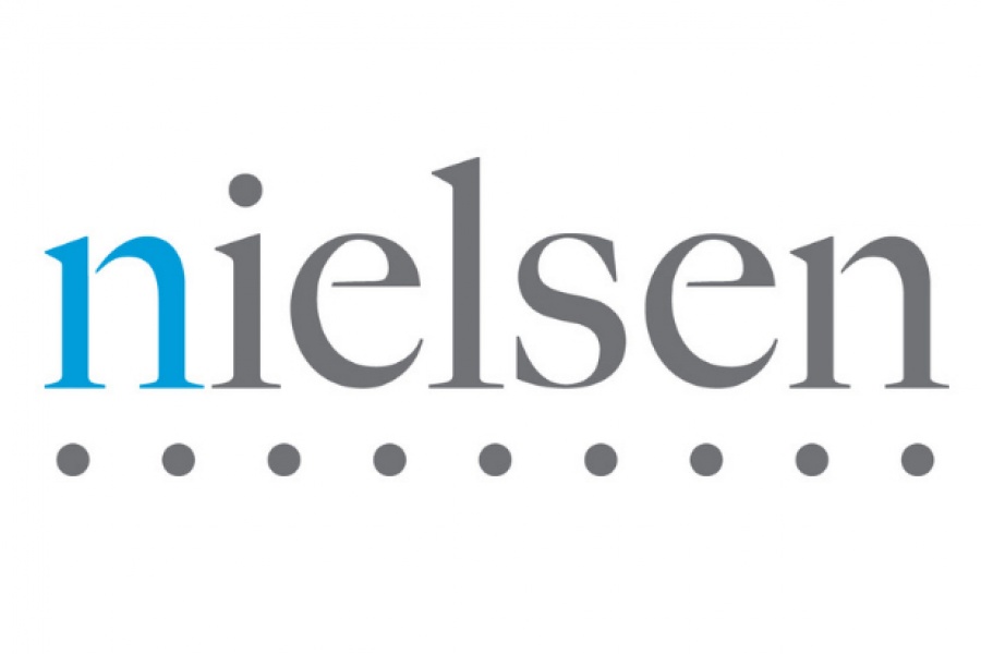 Nielsen: Παρά τη δυναμική των online αγορών υπερτερεί το «φυσικό» κατάστημα