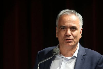 Δυσαρέσκεια Σκουρλέτη για την πώληση όπλων στη Σαουδική Αραβία – Έπρεπε να είμαστε πιο προσεκτικοί
