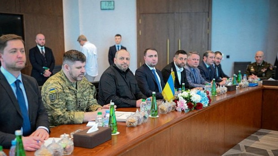 ΗΠΑ: Άσχημα νέα από το Abu Dhabi για το ουκρανικό, αξεπέραστα 2 εμπόδια  - Ρωσία: Ο Zelensky θέλει πόλεμο