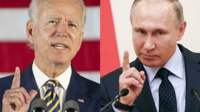 Ουκρανική κρίση: Άρχισε η καθοριστική τηλεφωνική επικοινωνία Biden – Putin