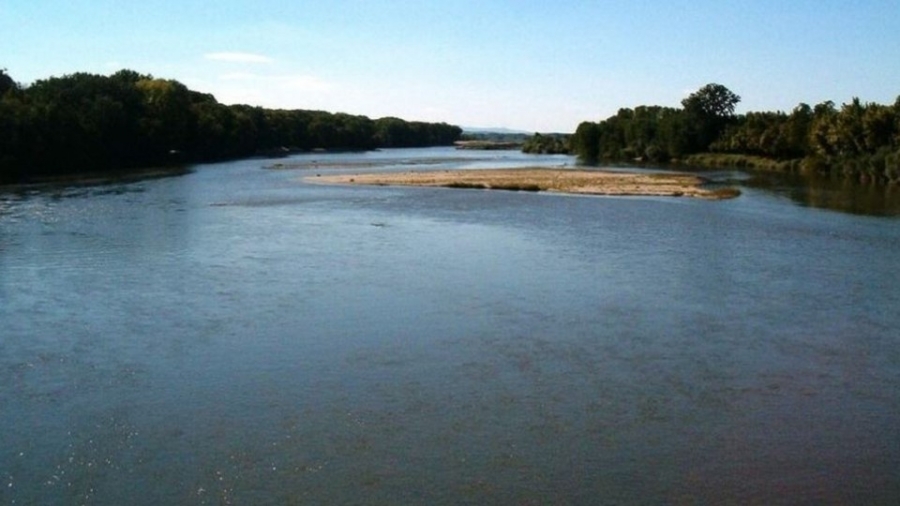 Συναγερμός στον Έβρο: Εντοπίστηκαν 400 παράνομοι μετανάστες σε νησίδα