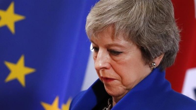 Μ. Βρετανία: Να παραιτηθεί η Theresa May ζητά το 82% των Συντηρητικών