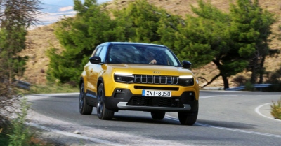 Δοκιμάζουμε το ξεχωριστό Jeep Avenger 156 PS 54 kWh