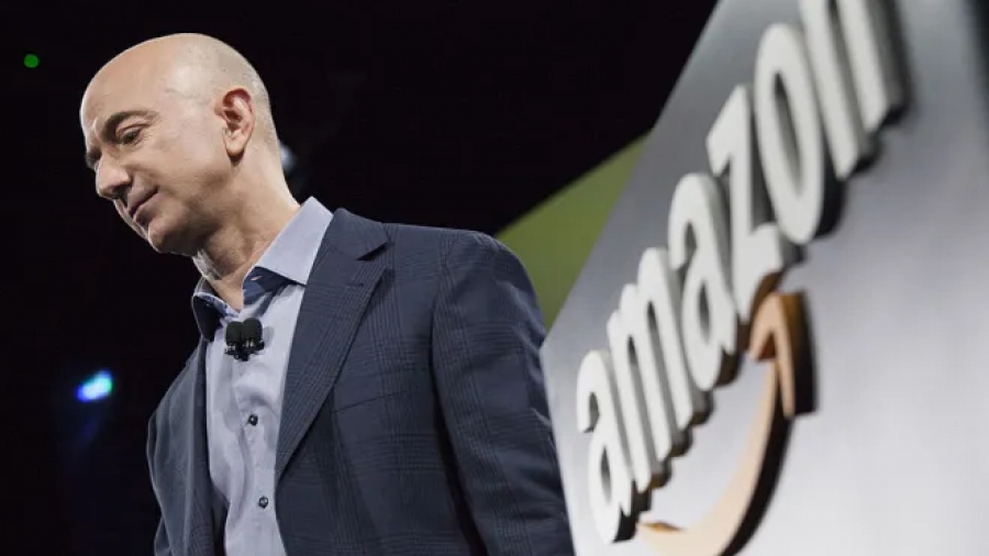 Από σωτήρας… νεκροθάφτης: Ο Bezos διαλύει την Washington Post και την αξιοπιστία της