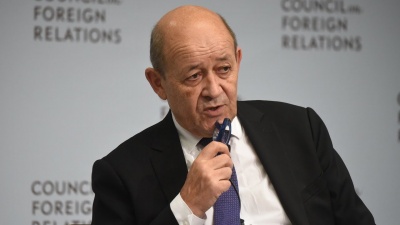 Le Drian (Γάλλος ΥΠΕΞ): Δεν τίθεται θέμα επαναδιαπραγμάτευσης της συμφωνίας για το Brexit