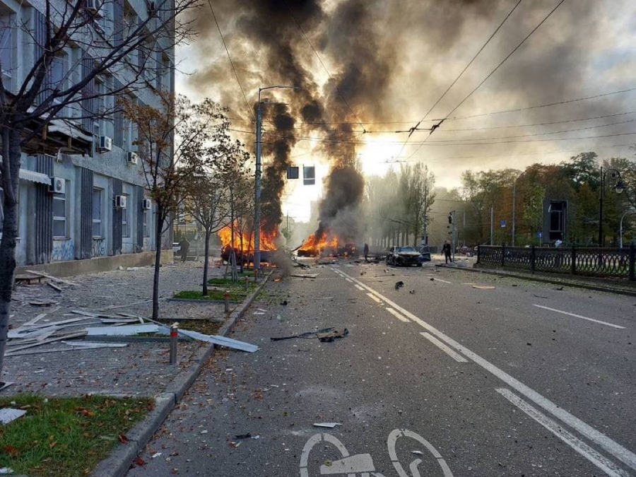 Διαδοχικές εκρήξεις με 8 νεκρούς στο Κίεβο - Επιθέσεις σε Lviv, Mykolaev, Dnipro - Ρωσικά αντίποινα για Κριμαία