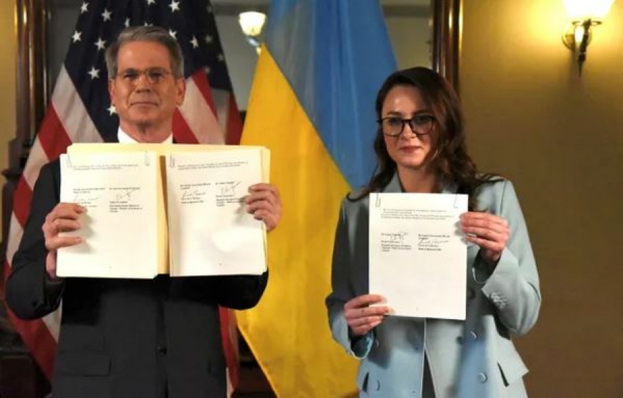 Kοινοβουλευτικό πραξικόπημα στην Ουκρανία για τη συμφωνία ορυκτών με τις ΗΠΑ - Παράκαμψη επικύρωσης από τη Βουλή