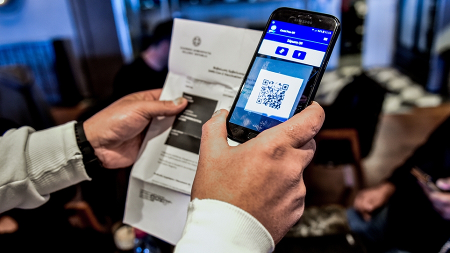 Κορωνοϊός: Τέλος τα πιστοποιητικά εμβολιασμού και νόσησης από 1η Μαΐου - Τι ισχύει για μάσκες, rapid test, ανεμβολίαστους