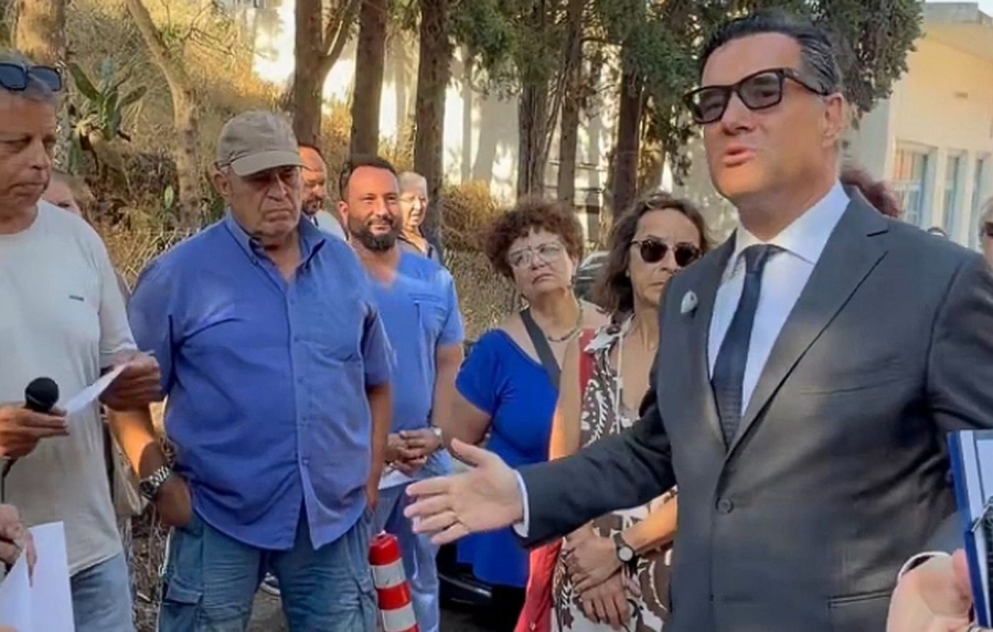 Χαμός στη Λήμνο: Σοβαρό περιστατικό με Άδωνι Γεωργιάδη – Τον έδιωχναν φωνάζοντας «Δρόμο από εδώ!» (vid)