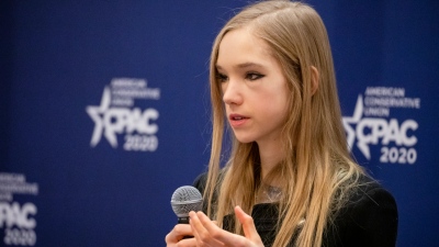 Καθεστώς Stasi στη Γερμανία - Δεξιά ακτιβίστρια ζητάει άσυλο στις ΗΠΑ γιατί κινδυνεύει η ζωή της