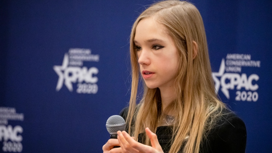 Καθεστώς Stasi στη Γερμανία - Δεξιά ακτιβίστρια ζητάει άσυλο στις ΗΠΑ γιατί κινδυνεύει η ζωή της