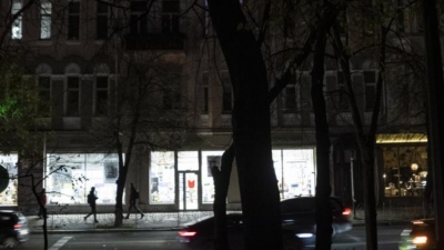 Ελλείψεις τροφίμων στο Κίεβο μετά τα σφοδρά πλήγματα σε αποθήκες και logistics