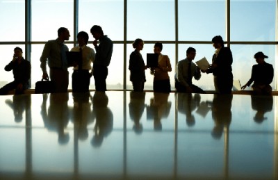 Τσουνάμι πανδημίας με δωρεάν 10ωρο - 40% προσωπικό ασφαλείας σε απεργίες - Γονικές άδειες φέρνει το νομοσχέδιο Βρούτση για την αγορά εργασίας