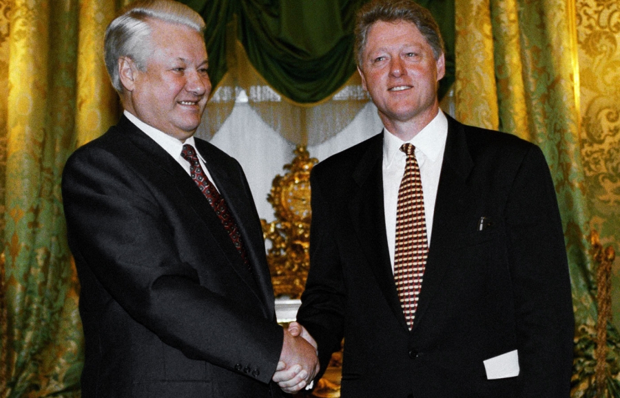 Ιστορική αποκάλυψη: O Clinton είχε αποπειραθεί να δωροδοκήσει τον Yeltsin για την επέκταση του ΝΑΤΟ στην πρώην ΕΣΣΔ