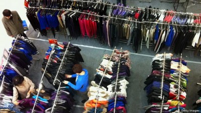 Αύξηση εσόδων, μείωση κερδών για τις ελληνικές εταιρίες ενδυμάτων το 2019