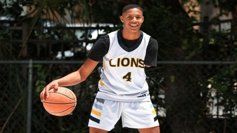 Ντονάτο Ντομίνγκεζ: Ο μονόχειρας που σπάει τα ταμπού του κολεγιακου μπάσκετ!