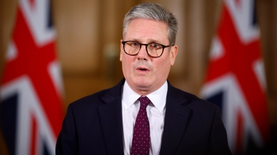 Starmer (Βρετανία): Δεν θα συρθούμε σε ένα ευρύτερο πόλεμο - Εξετάζουμε λύσεις για το Hormuz