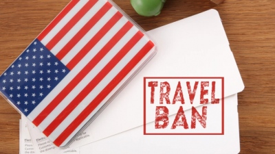 Σκληραίνει τη στάση του ο Trump – Θα απαγορεύσει την είσοδο πολιτών από δεκάδες χώρες, που μπαίνουν στο στόχαστρο